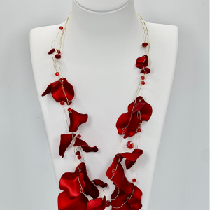 Collar rojo/dorado