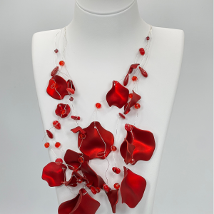 Collar rojo/plata